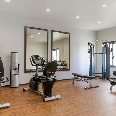 Comfort Suites Paducah Bagian luar foto