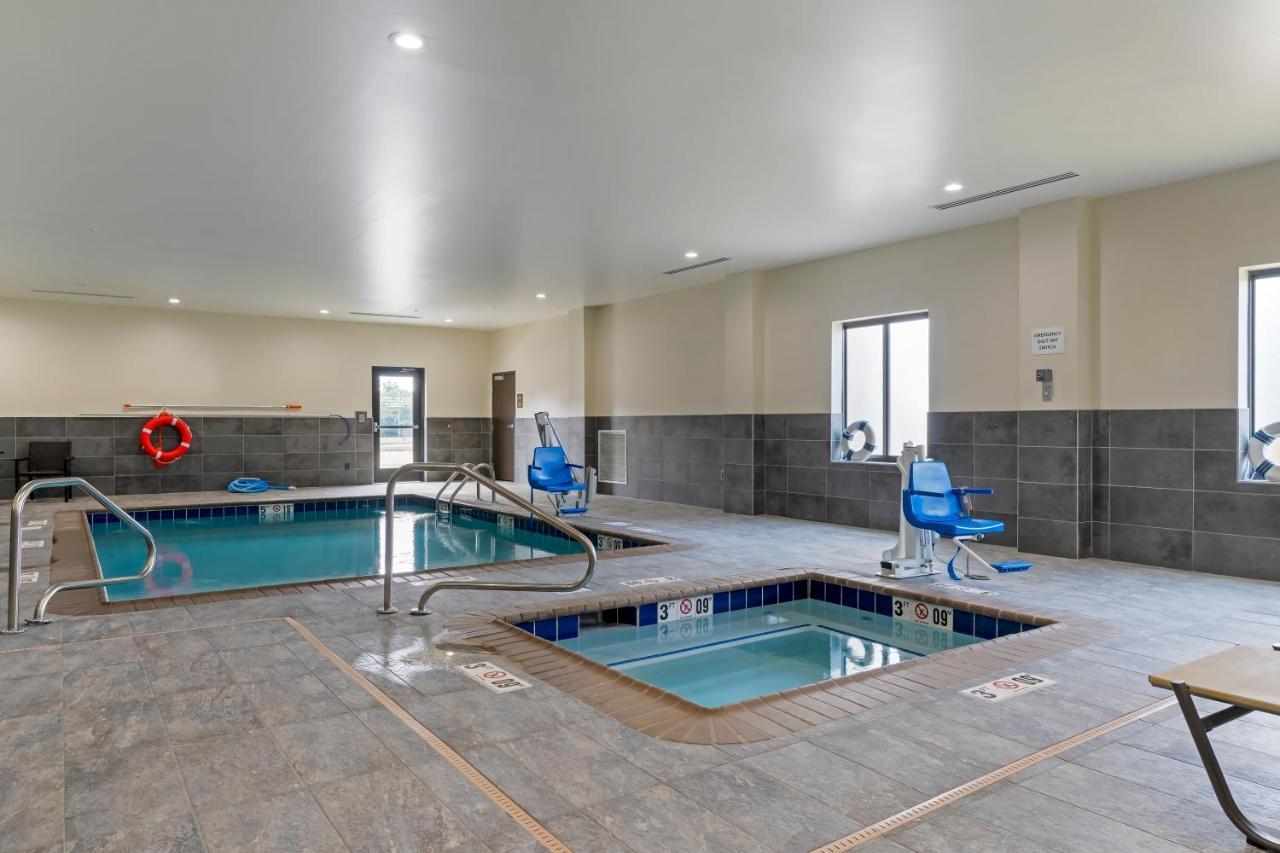 Comfort Suites Paducah Bagian luar foto