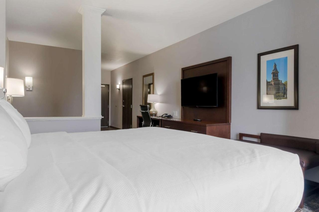 Comfort Suites Paducah Bagian luar foto